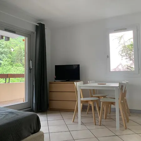 아파트 Confortable En Centre Avec Parking, 2 Pers. - Fr-1-512-126 브리드레방